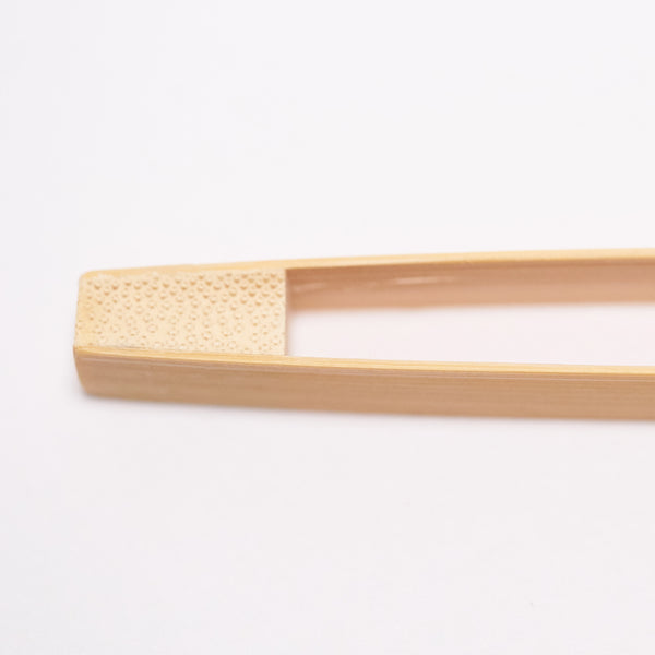 Artisan bamboo tweezer for handling gold and silver leaf - Original Artisan Gold - closeup