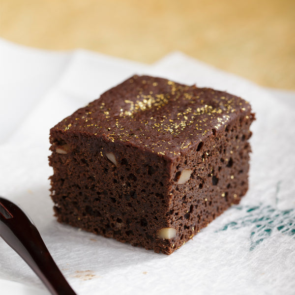 chocolate cake - create this look - edible artisan gold leaf stardust - Original Artisan Gold